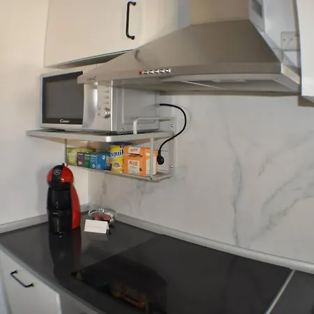 Spacious, 2 Br/2 Ba, 3 Min Walk To The * Cullera