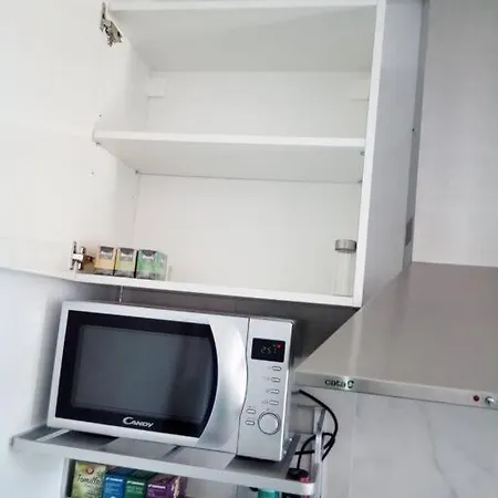 Spacious, 2 Br/2 Ba, 3 Min Walk To The * Cullera