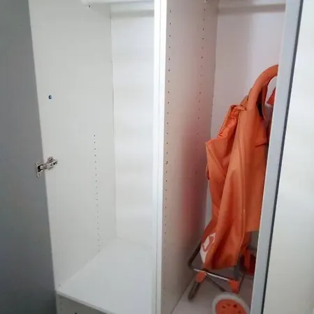 Spacious, 2 Br/2 Ba, 3 Min Walk To The * Cullera