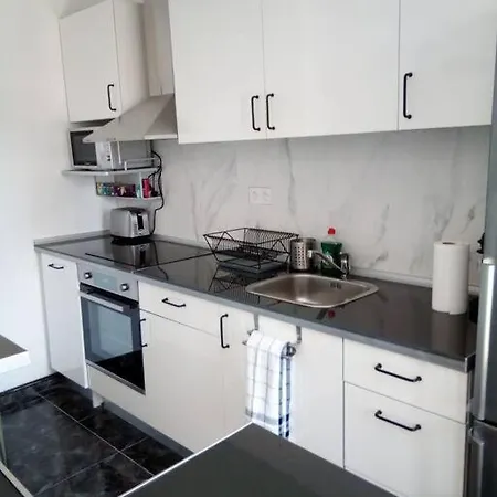 Appartamento Spacious, 2 Br/2 Ba, 3 Min Walk To The