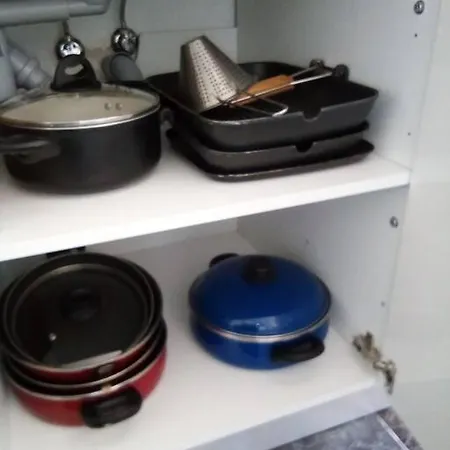 Spacious, 2 Br/2 Ba, 3 Min Walk To The 아파트 쿠엘라