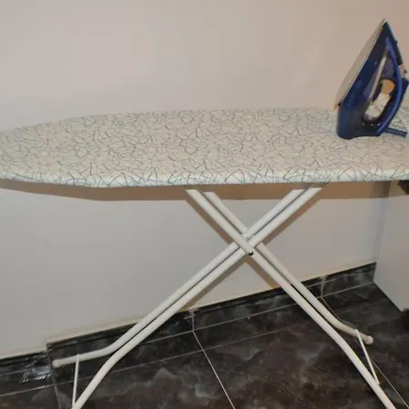 아파트 Spacious, 2 Br/2 Ba, 3 Min Walk To The *